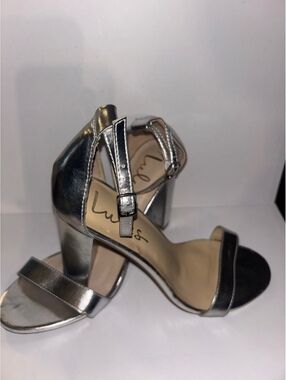 Lulus Taylor Silver Metallic Block Heel Sandals Size 8 Ankle Strap